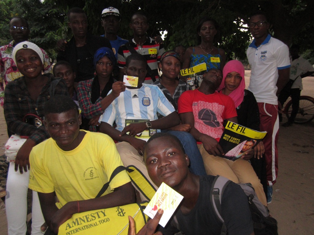 Amnesty Togo: Sensibilisation à Afangnan dans le cadre de la campagne mon corps mes droits.