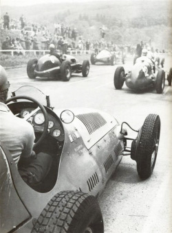 limeflavored: 1949 Spa GP inicio