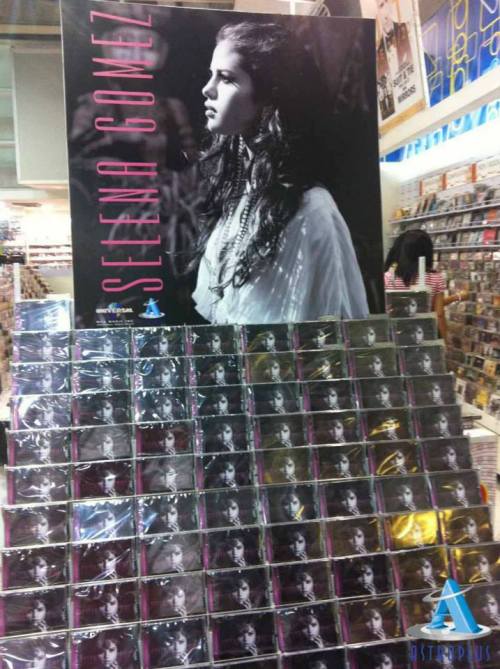 Display stand of Selena Gomez’s Stars Dance in a record store in the Philippines.(C) Selenators Philippines
