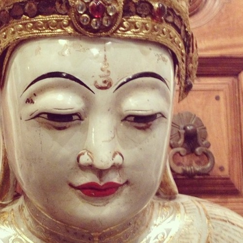 #buddah #buddha #thaibuddha #zen #meditate #meditation #materialculture #decor #detail #globalstyle