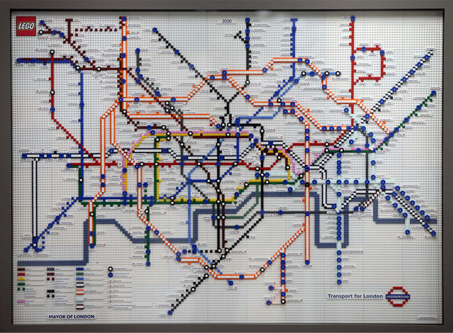 (via LEGO Maps of the London Underground)