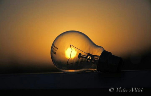 Bulb lit by sun by Victor Mitri on Flickr.