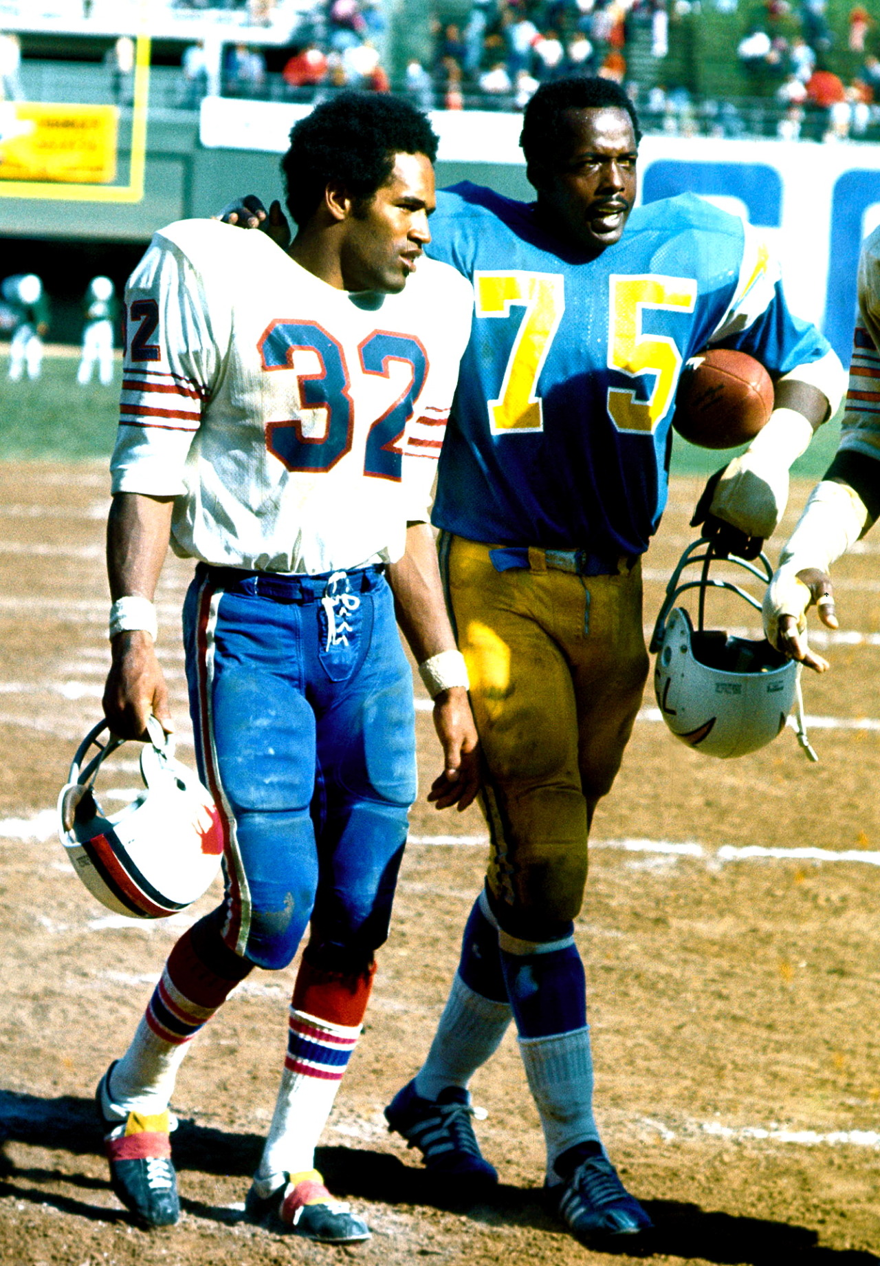 O J Simpson Bills And Deacon Jones Los Angeles Rams Nfl Football Players Rams Football Chargers Football