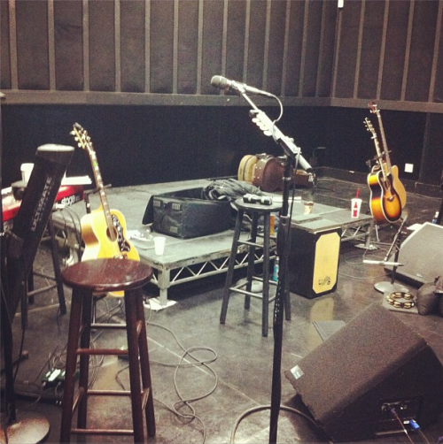 @greggarman: Getting ready for the acoustic show! #SG&amp;TheScene