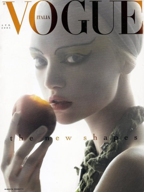 romanticnaturalism:

Gemma Ward by Steven Meisel for Vogue Italia April 2005
