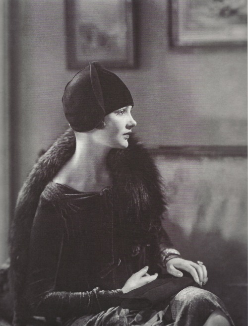 Photo par Charles Sheeler pour Vogue, 1927