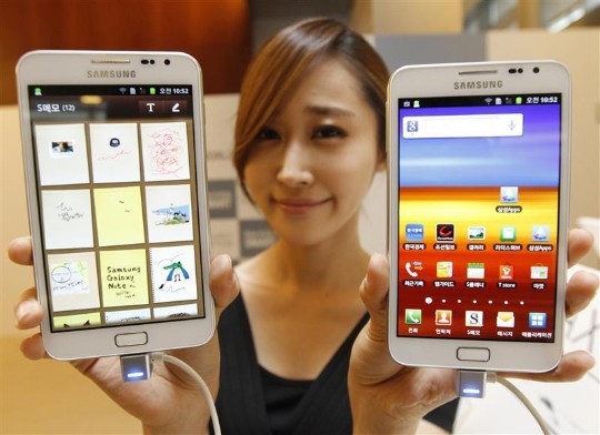 Pantallas para perderte
 

Los dos nuevos teléfonos de la gama Galaxy -Galaxy Mega- de Samsung tienen 5,8 y 6,3 pulgadas…View Post