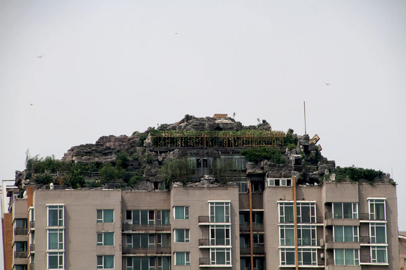 (via chinese doctor builds illegal mountaintop villa on bejing hi-rise)