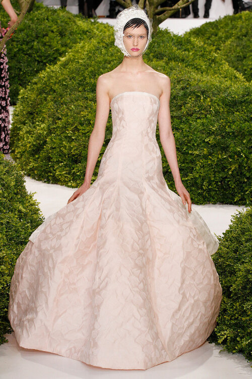 Jennifer is wearing Dior Couture 