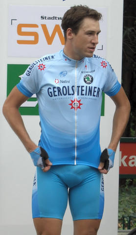 cyclist's huge bulge halfhard i think