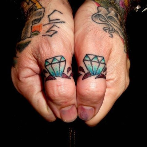 Tattoos Of Diamonds. Tagged: tattoo fingers