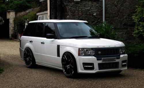 NEW ONYX Range Rover Vogue We are proud to present the New Onyx Range Rover 