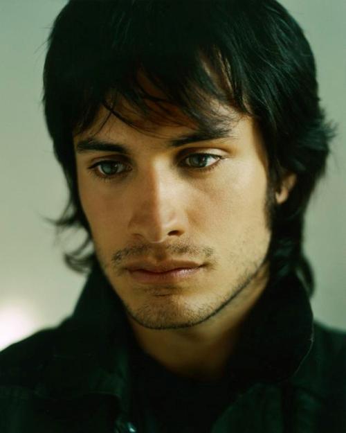 usaginobike:   austenish:   whytheyrehot:  Why He’s Hot:  THAT, ladies and gentlemen, is the one and only Gael Garcia Bernal. Who the hell, who else could rock a hat like this, seriously. He is an excellent and very sexy actor of Mexican decent, muy caliente indeed.   this.NOW. you’re probably thinking, “DAMNNN, chris pine got some competition with that bulge-age!!” and yes he does, dammit.  He can speak spanish, english, portuguese, french and italian. just imagine the things he would say when he’s making love to you…. oh mahh laaawwwdddd.  His eyes. My GOD, HIS EYES. they are pools of that good and sweet ass honey.  He is an amazing character and could play any role. I mean anything. Gael can play a gorgeous transgendered woman, or a young homosexual who is fond of skinny dipping and jacking off beside the pool, and many many more. I also love the fact that he doesn’t mind being naked for most of the time (Dios mioooooo por favor.  {submission}