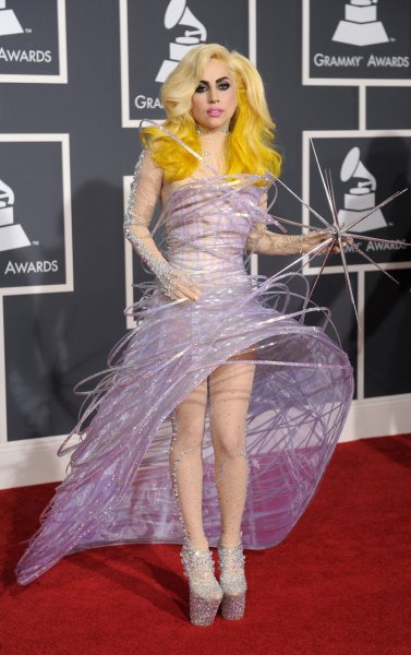 lady gaga telephone hair. Lady Gaga - Grammys, January