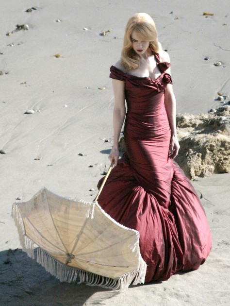 bohemea:  Nicole Kidman in Alexander McQueen - shooting Vogue coverspread with Annie Leibovitz, 2009