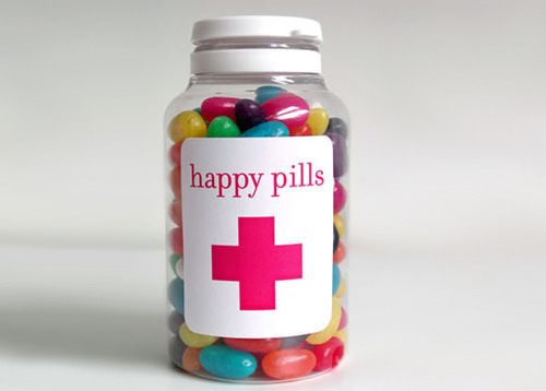 Photo [shaketheglitter] Happy pills huh! 0_0