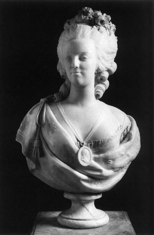 Marie Antoinette - Felix Lecomte1783”No one understands my ills, nor the terror that fills my breast, who does not know the heart of a mother.” 