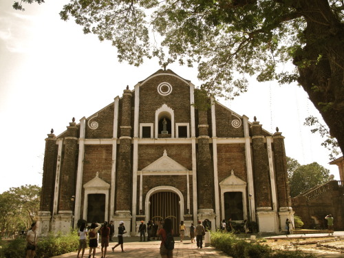 Sta. Monica Church in Sarrat, Ilocos Norte. Our travel guide told us that the Marcoses had the cathedral restored when the daughter, Irene, got married. You can’t blame her—this church is gorgeous. (Photo of interiors on the next entry!) February 2010
