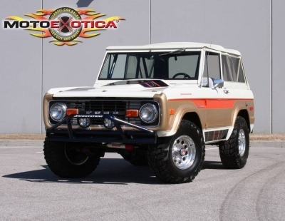 In This Photo is 1976 Ford Bronco 4x4 Listing on Car Gallery