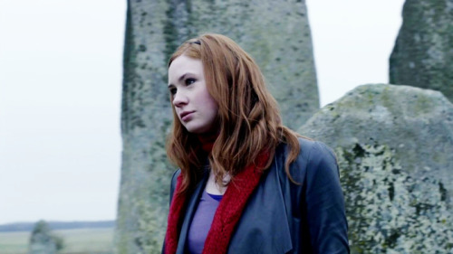 26 favourite Amy Pond screencaps in no particular order 15 26