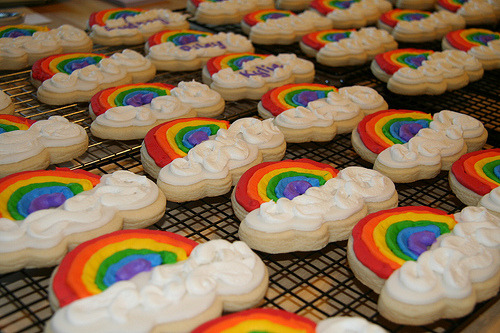 fuckyeahcookies:  Rainbow Cookies (by CookieJan’s Creations) 