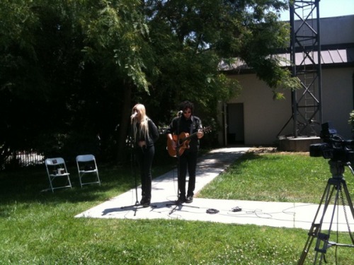 TPR played acoustic for KROQ radio today. More pants! It’s like we’re in an alternate universe, haha.