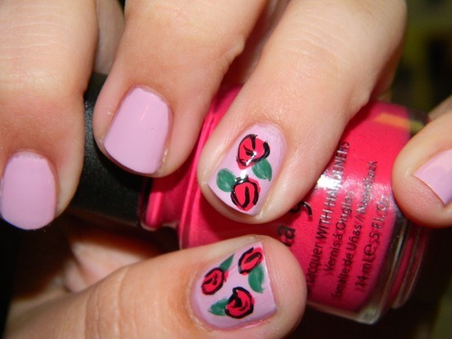 how to paint a flower on your nails