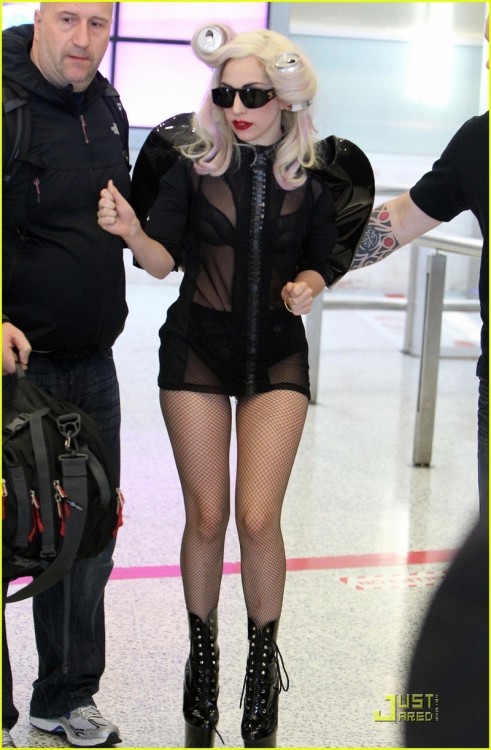 HELL YEAH LADY GAGA THEM LEGS Posted 1 year ago 19 notes