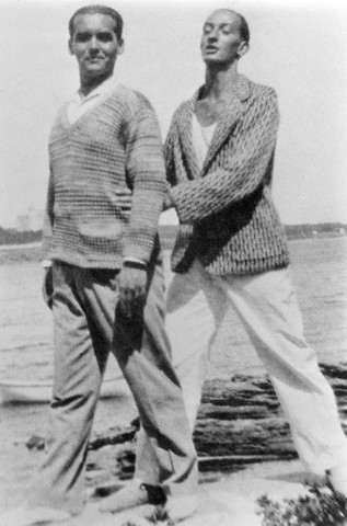 Federico García Lorca and Salvador Dalí, Figueras (Spain) 1920s -nd
[Writer Federico García Lorca and painter Salvador Dalí, became friends when they were students together in Madrid]
via corbis