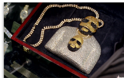 rick ross chain of himself. Rick Ross made a chain of himself, wearing a chain of himself. LMFAO!
