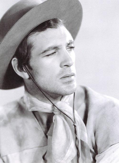 Oh fuck me Gary Cooper was so fucking hot I should watch more of his 
