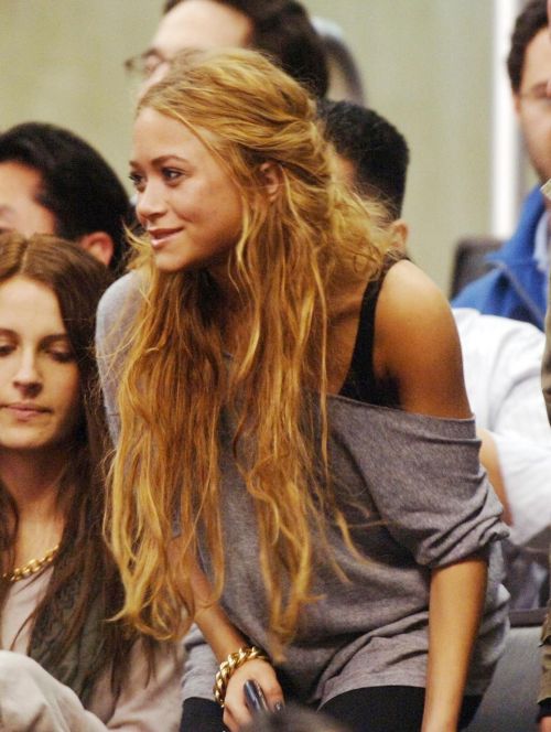 MaryKate Olsen How I wish my hair is this loooong