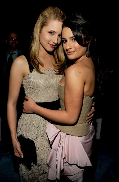 dianna agron and lea michele kiss. to, Dianna