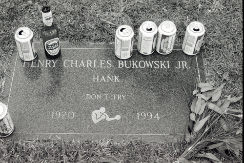 cunningstunts: Charles Bukowski’s grave. 