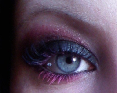 vampire eye makeup. vampire eye makeup. photo of