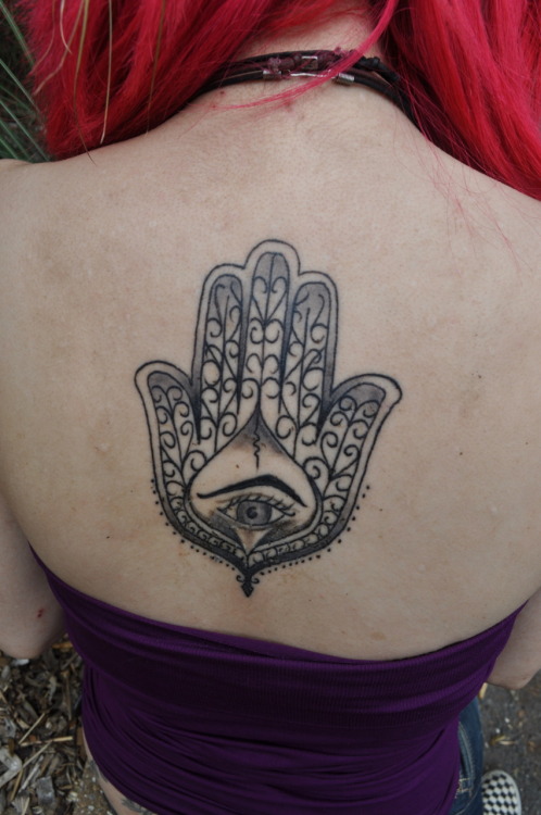 hamsa hand tattoo