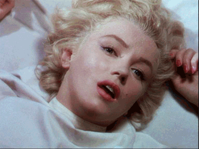 Resultado de imagen para Marilyn con los ojos cerrados