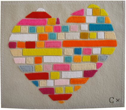 iamdawt:

Possible Felt Heart Art (by It’s Great To Be Home)
