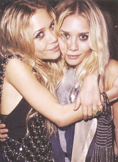 25000 Followers consuming you daily with MaryKate and Ashley photos news