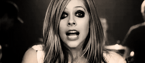 alwaysstart:

Toda minha vida eu fui boazinha, mas agora estou pensando “Que se dane!” -  Avril Lavigne