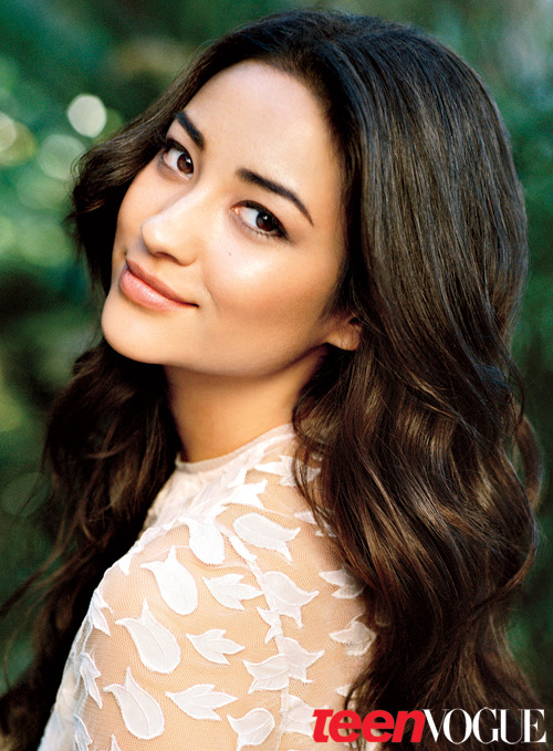 shay mitchell 2011. Shay Mitchell opens up about
