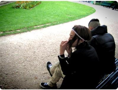 G-Dragon and SeungHo in a park at Paris
