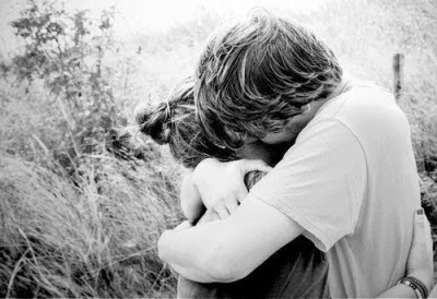 emsonho:

Se você vier me abraçar, e eu te apertar forte, acredite: Você é muito especial pra mim e eu gosto muito de você.
