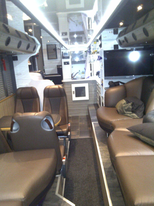 justin bieber tour bus 2011. Inside Justin#39;s New Tour Bus :