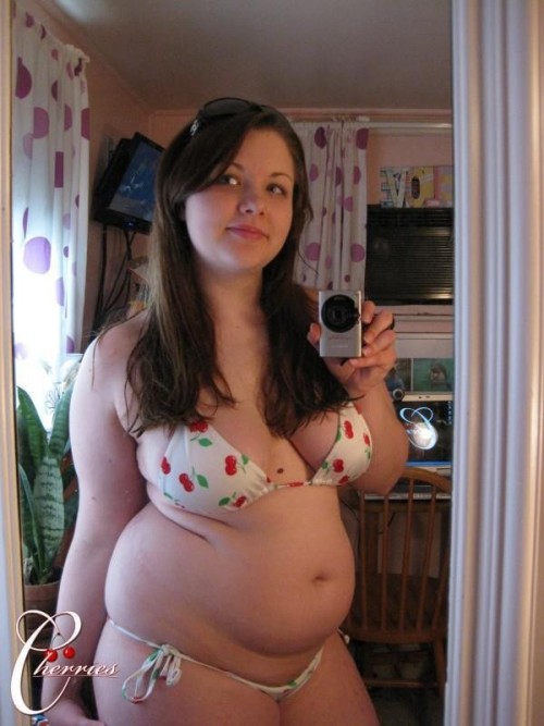 Tagged cute chubby bikini belly tummy selfshot selfshooter 