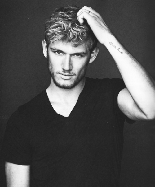 what does dianna agron tattoo say. Does Alex Pettyfer get a