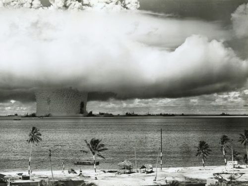 bikini atoll bomb. Atom Bomb Test, Bikini Atoll