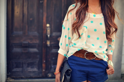 lovelyveee:

Want to see more fashion posts? click here <3
