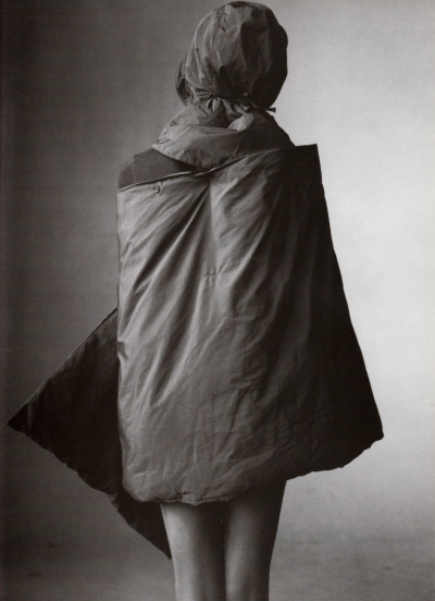 cotonblanc:

designphotography steven meisel
vogue italia, august 1998
