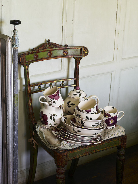 tabzyf:

Hellebore Collection - Emma Bridgewater | Flickr - Photo Sharing! on We Heart It. http://weheartit.com/entry/9122721
